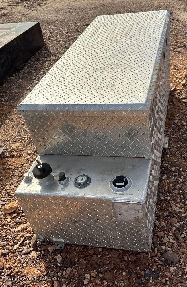 image for item NA9845 (7) fuel tanks