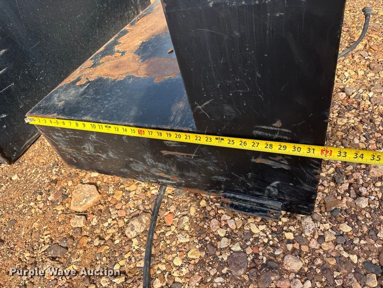 image for item NA9845 (7) fuel tanks