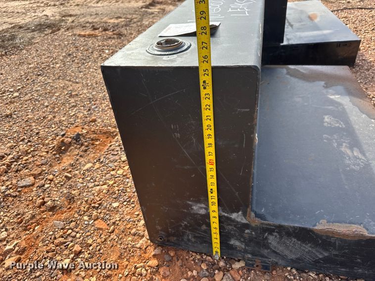 image for item NA9845 (7) fuel tanks