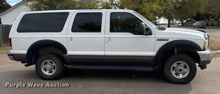 image for item NA9848 2001 Ford Excursion SUV