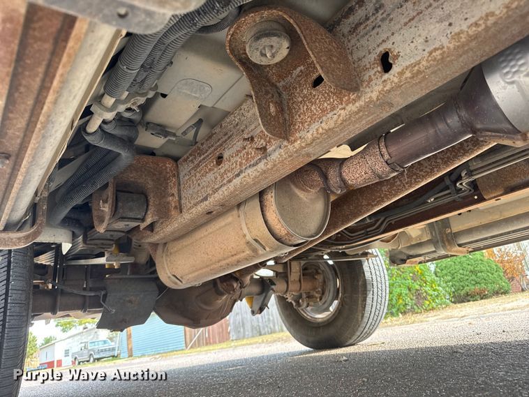 image for item NA9848 2001 Ford Excursion SUV