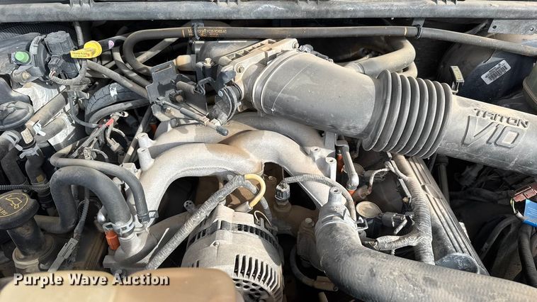 image for item NA9848 2001 Ford Excursion SUV