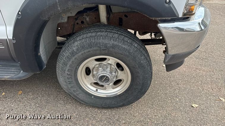 image for item NA9848 2001 Ford Excursion SUV