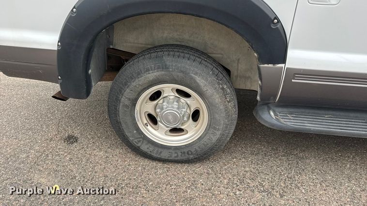 image for item NA9848 2001 Ford Excursion SUV