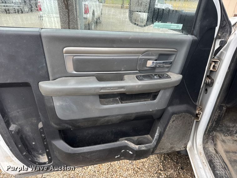 image for item NA9976 2013 RAM 4500 truck cab and chassis