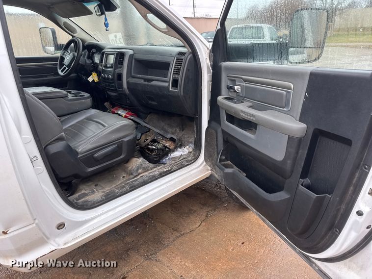 image for item NA9976 2013 RAM 4500 truck cab and chassis