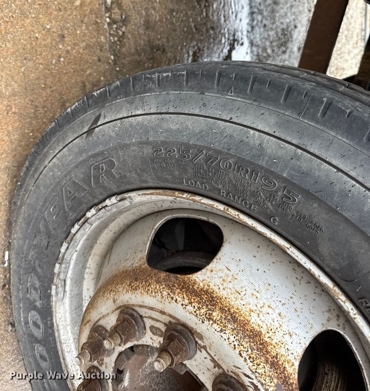 image for item NA9976 2013 RAM 4500 truck cab and chassis