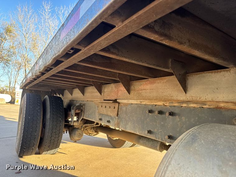 image for item NB9001 2005 Peterbilt 335 dump flatbed truck