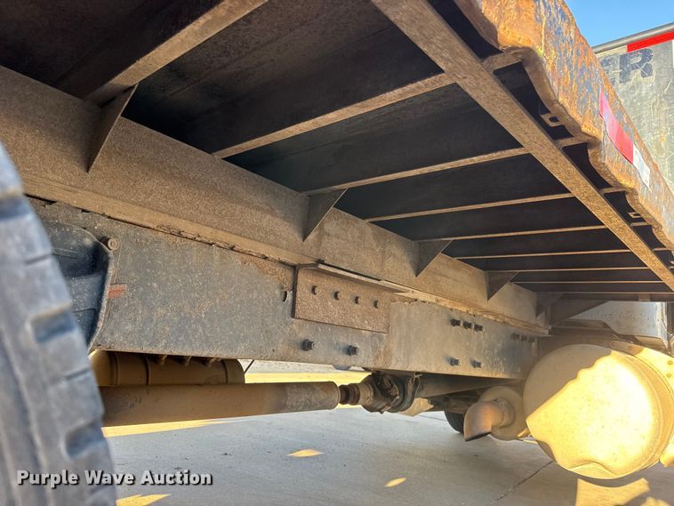 image for item NB9001 2005 Peterbilt 335 dump flatbed truck