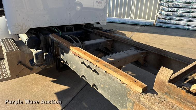 image for item NB9001 2005 Peterbilt 335 dump flatbed truck