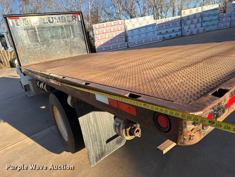 image for item NB9001 2005 Peterbilt 335 dump flatbed truck