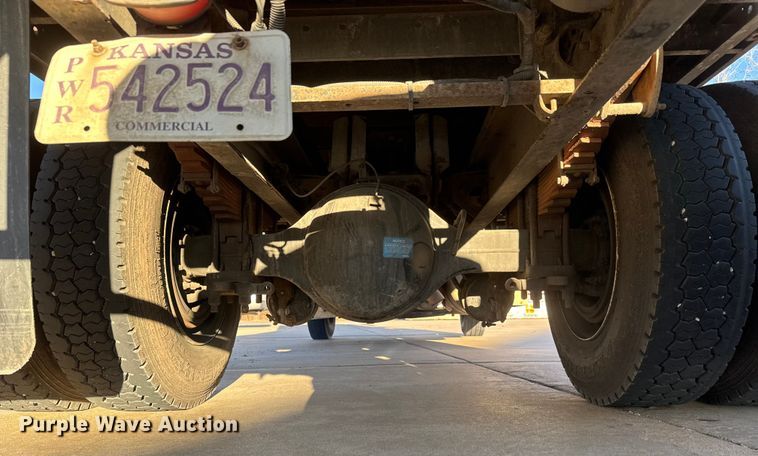 image for item NB9001 2005 Peterbilt 335 dump flatbed truck