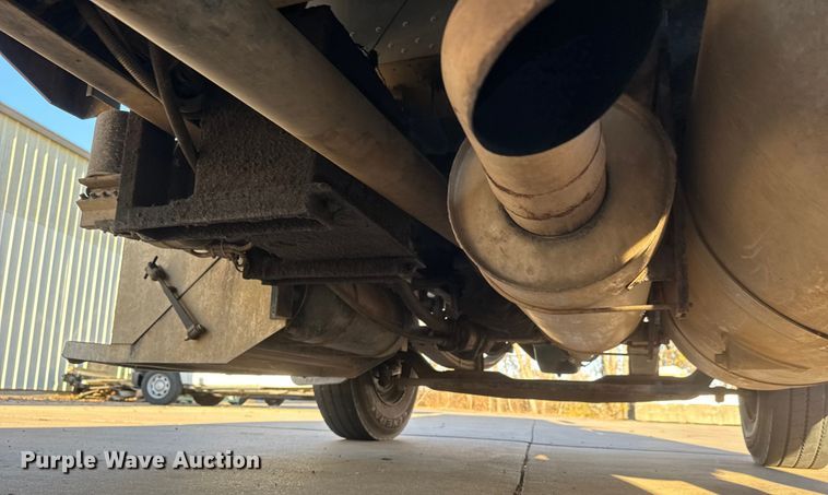 image for item NB9001 2005 Peterbilt 335 dump flatbed truck