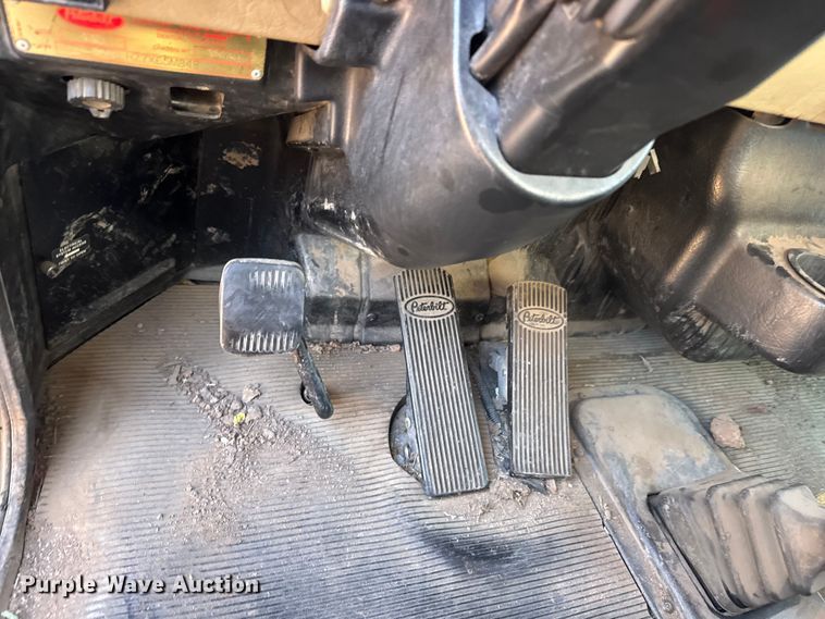 image for item NB9001 2005 Peterbilt 335 dump flatbed truck