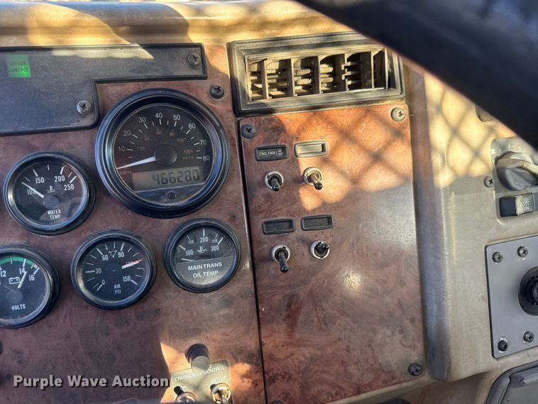 image for item NB9001 2005 Peterbilt 335 dump flatbed truck