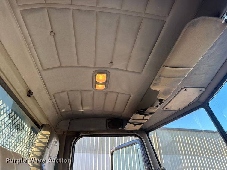 image for item NB9001 2005 Peterbilt 335 dump flatbed truck