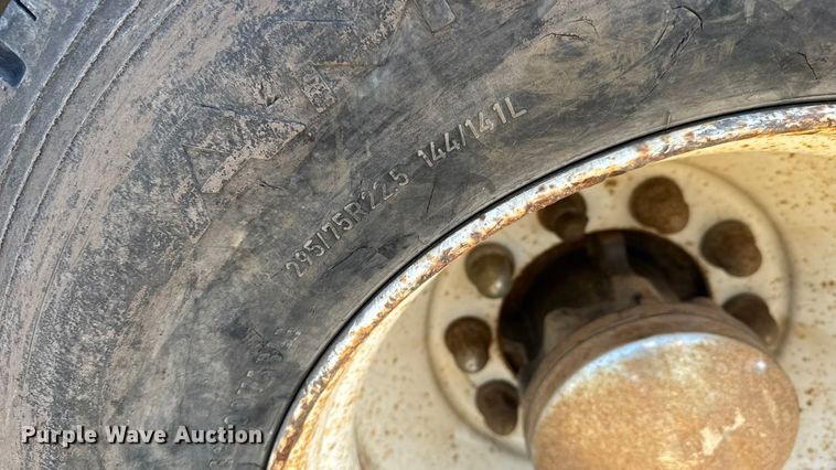 image for item NB9001 2005 Peterbilt 335 dump flatbed truck