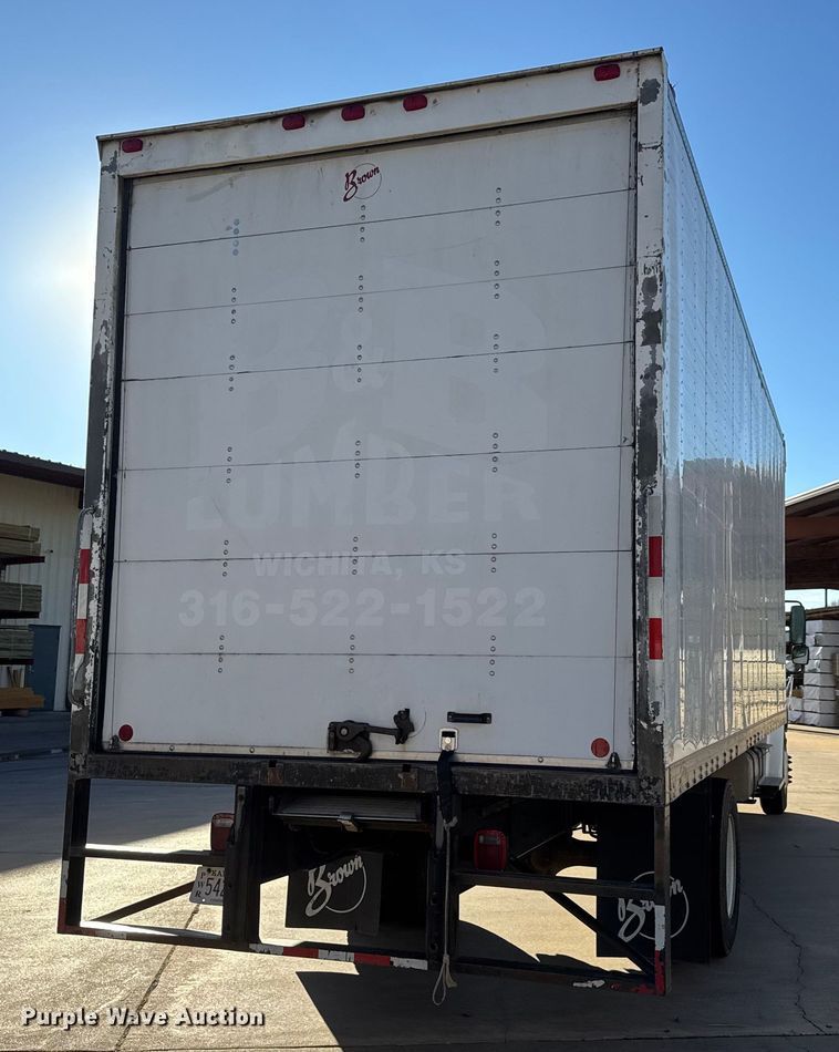 image for item NB9002 2004 Freightliner Business Class M2 box truck