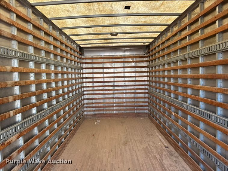 image for item NB9002 2004 Freightliner Business Class M2 box truck