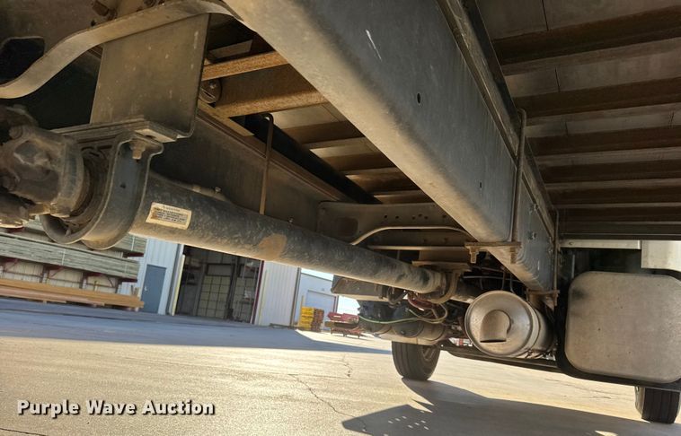 image for item NB9002 2004 Freightliner Business Class M2 box truck