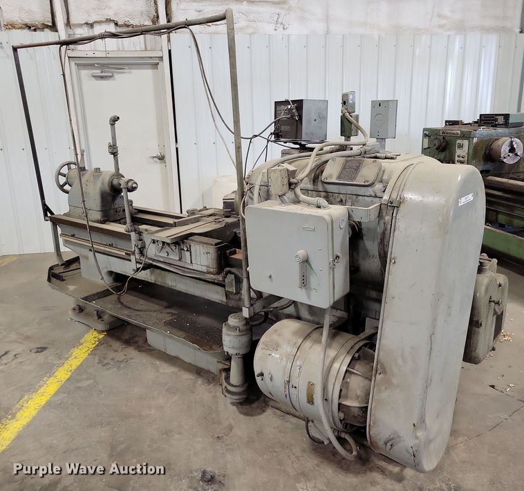 image for item NO9777 Lodge & Shipley WV7090 metal lathe