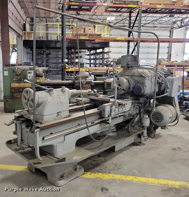 image for item NO9777 Lodge & Shipley WV7090 metal lathe