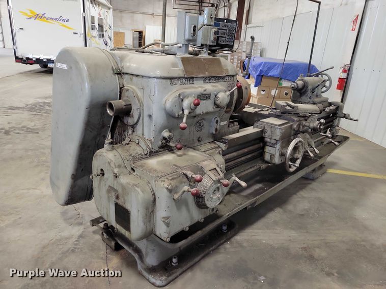 image for item NO9777 Lodge & Shipley WV7090 metal lathe