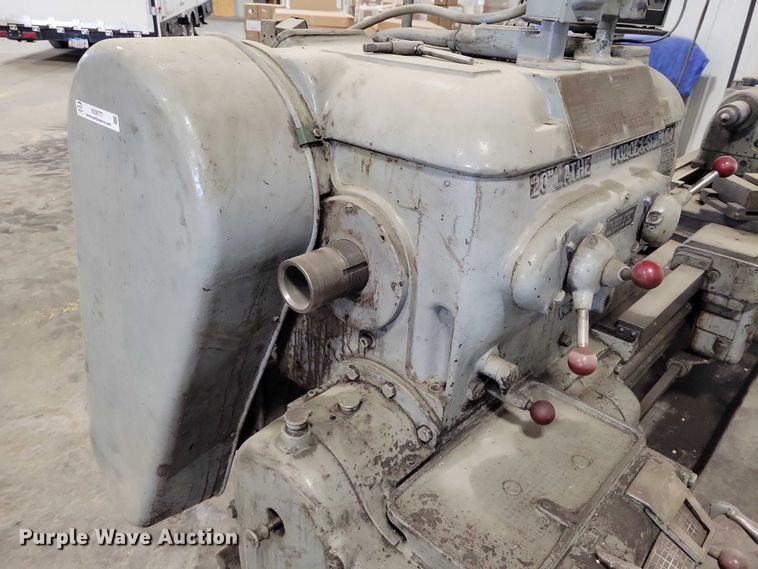 image for item NO9777 Lodge & Shipley WV7090 metal lathe