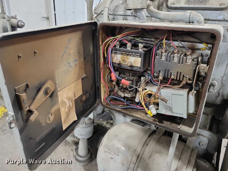 image for item NO9777 Lodge & Shipley WV7090 metal lathe