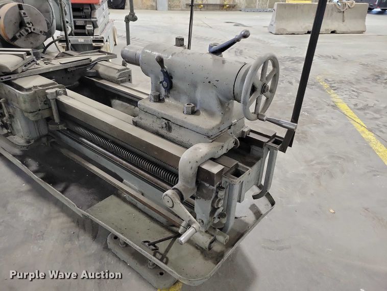 image for item NO9777 Lodge & Shipley WV7090 metal lathe