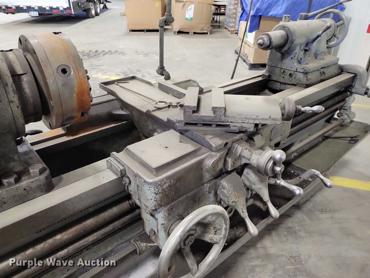 image for item NO9777 Lodge & Shipley WV7090 metal lathe