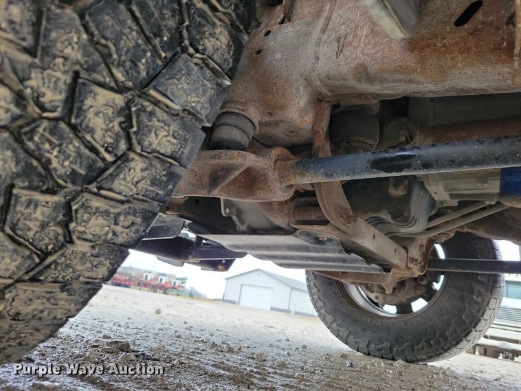 image for item NO9781 2011 Chevrolet Silverado 2500HD Crew Cab pickup truck