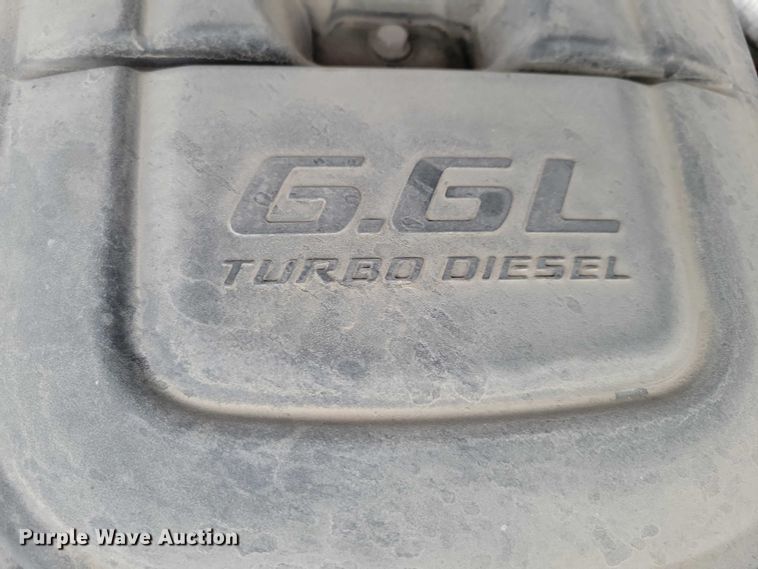 image for item NO9781 2011 Chevrolet Silverado 2500HD Crew Cab pickup truck