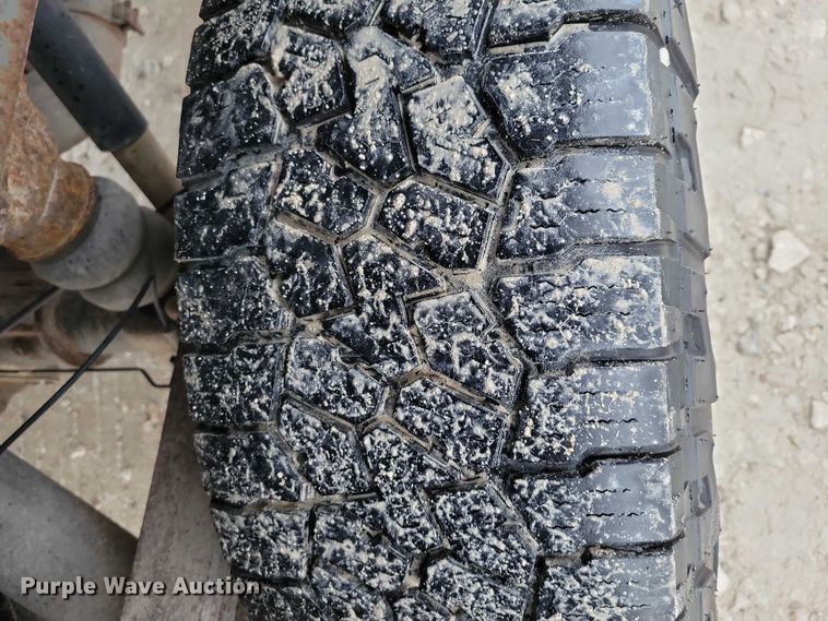 image for item NO9781 2011 Chevrolet Silverado 2500HD Crew Cab pickup truck