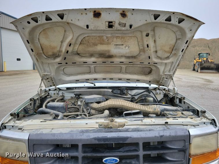 image for item NO9788 1996 Ford F350 XL flatbed pickup truck