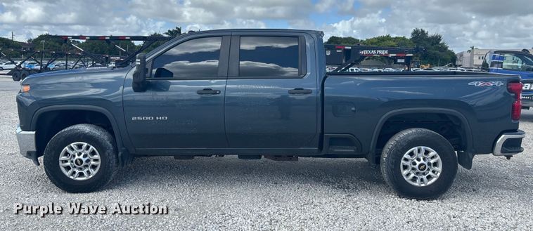 image for item YA0992 2020 Chevrolet Silverado 2500HD Crew Cab pickup truck