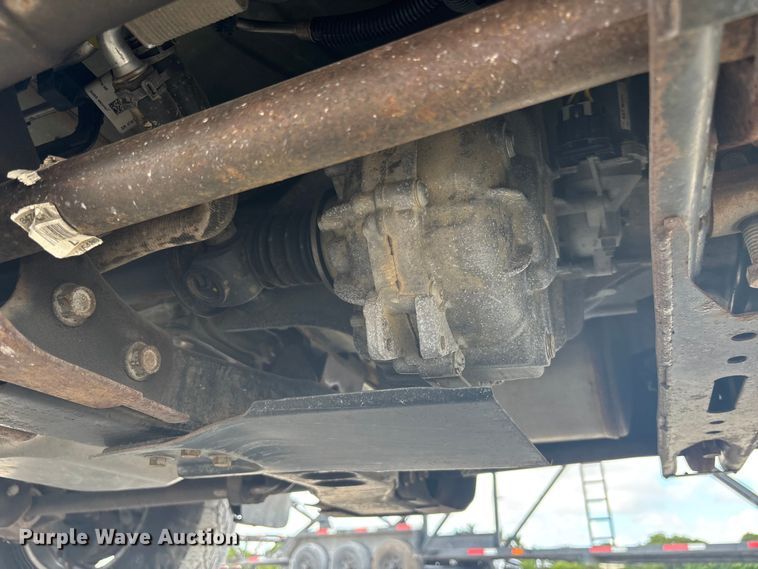 image for item YA0992 2020 Chevrolet Silverado 2500HD Crew Cab pickup truck