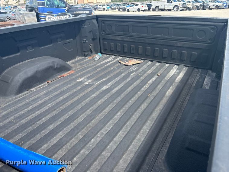 image for item YA0992 2020 Chevrolet Silverado 2500HD Crew Cab pickup truck