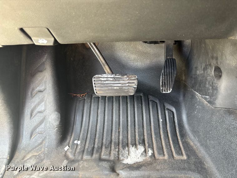 image for item YA0992 2020 Chevrolet Silverado 2500HD Crew Cab pickup truck