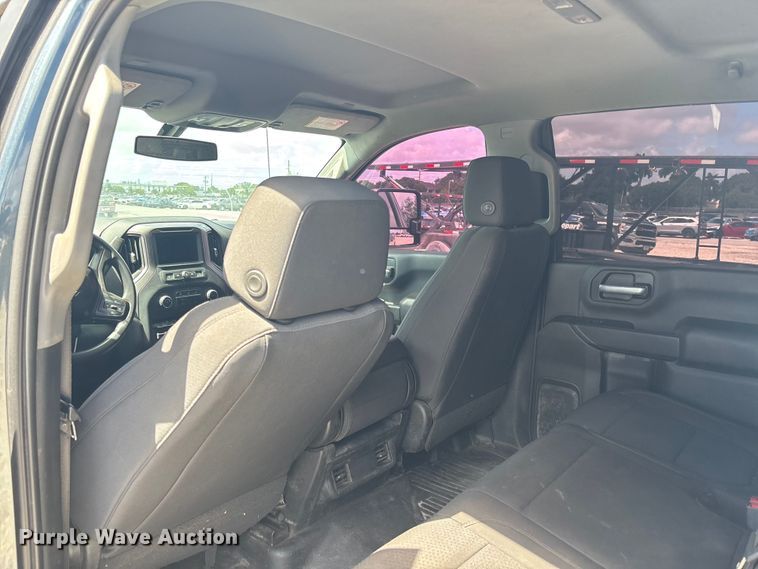 image for item YA0992 2020 Chevrolet Silverado 2500HD Crew Cab pickup truck