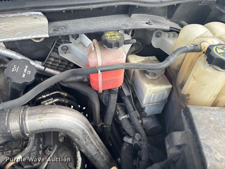 image for item YA0992 2020 Chevrolet Silverado 2500HD Crew Cab pickup truck