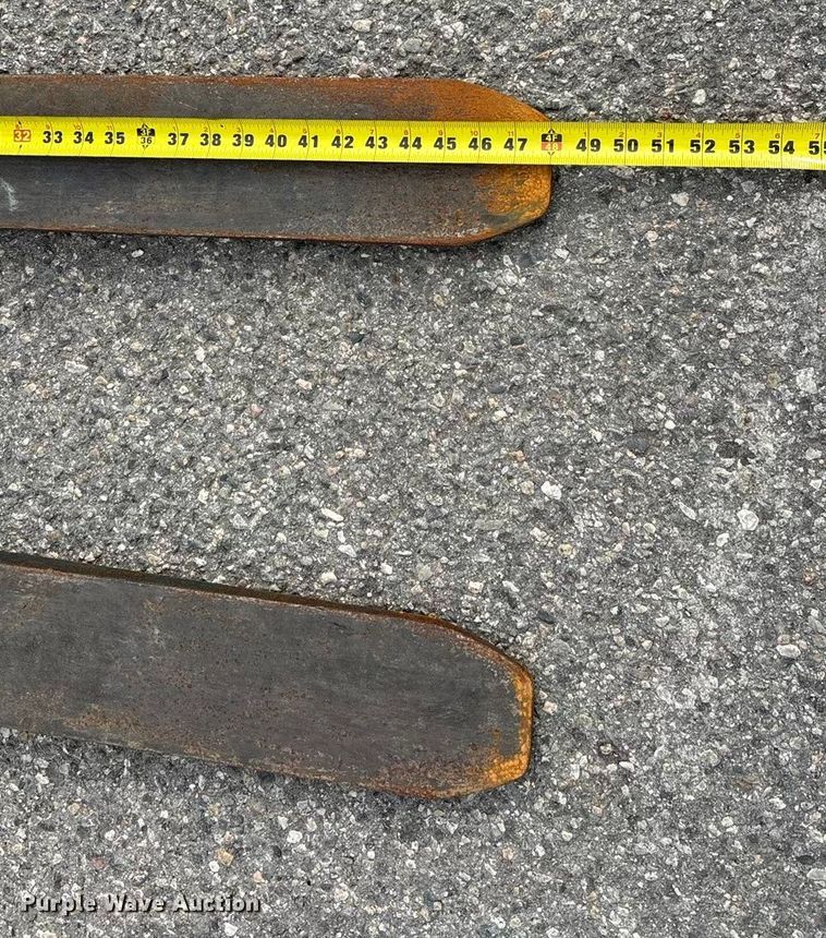 image for item YA1013 Tailift PFG30 forklift