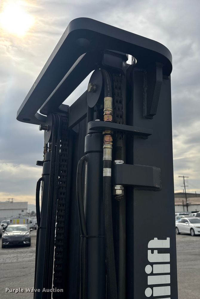 image for item YA1013 Tailift PFG30 forklift