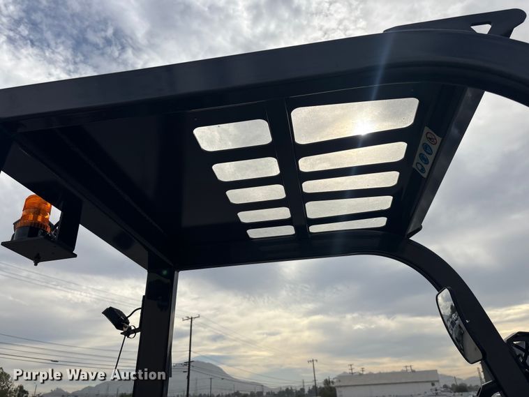 image for item YA1013 Tailift PFG30 forklift