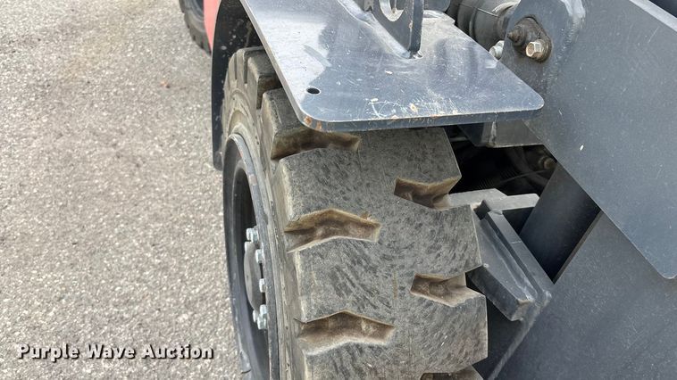 image for item YA1013 Tailift PFG30 forklift