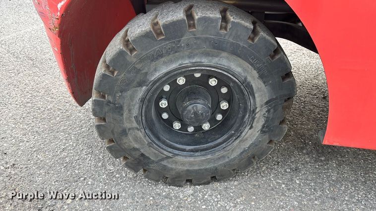 image for item YA1013 Tailift PFG30 forklift