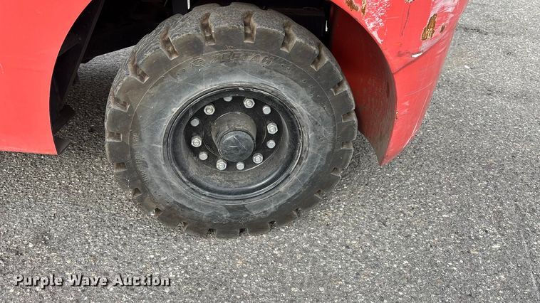 image for item YA1013 Tailift PFG30 forklift