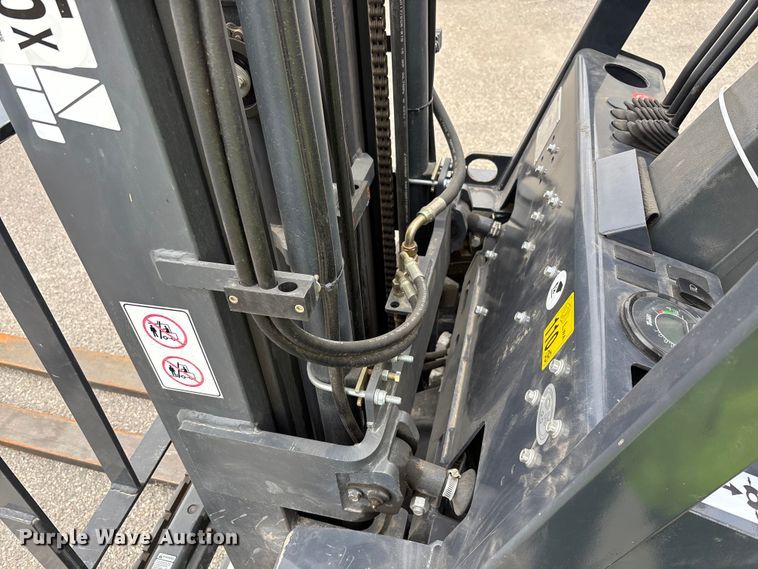 image for item YA1014 Tailift PFG25 forklift