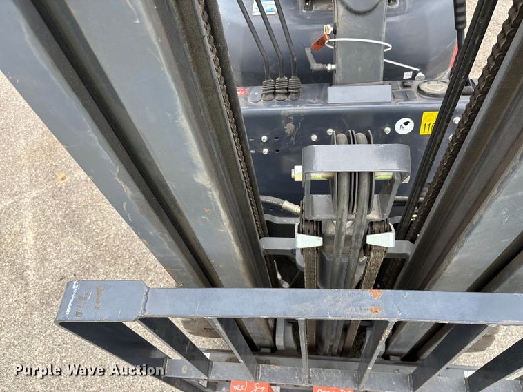 image for item YA1014 Tailift PFG25 forklift