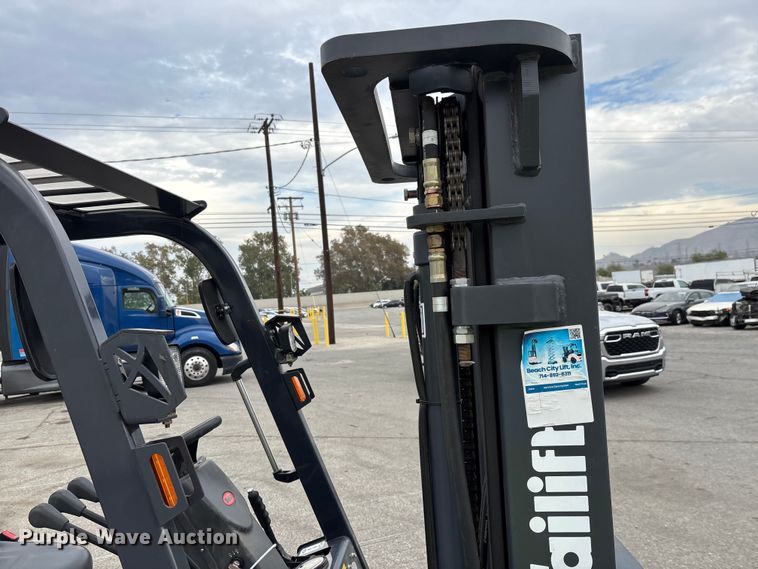 image for item YA1014 Tailift PFG25 forklift